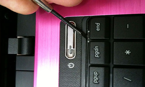 TOSHIBA